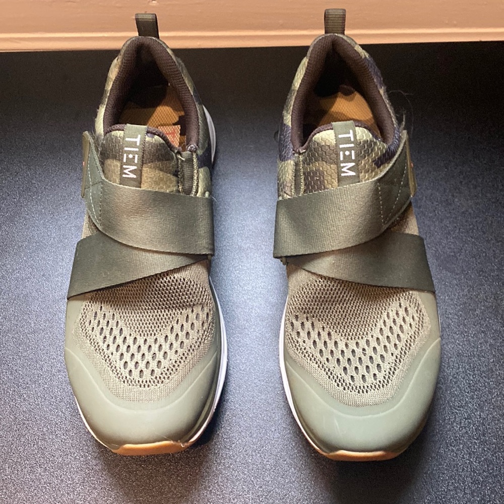 Time spin shoes
